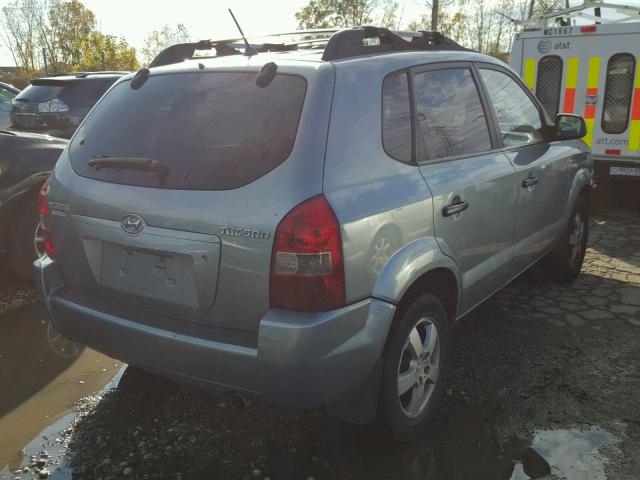 KM8JM12B05U184638 - 2005 HYUNDAI TUCSON GL BLUE photo 4