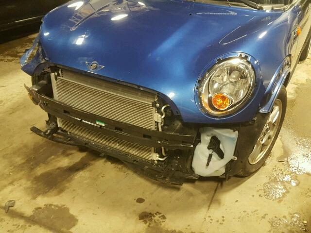 WMWSU3C50DT683499 - 2013 MINI COOPER BLUE photo 10