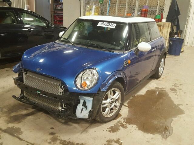 WMWSU3C50DT683499 - 2013 MINI COOPER BLUE photo 2