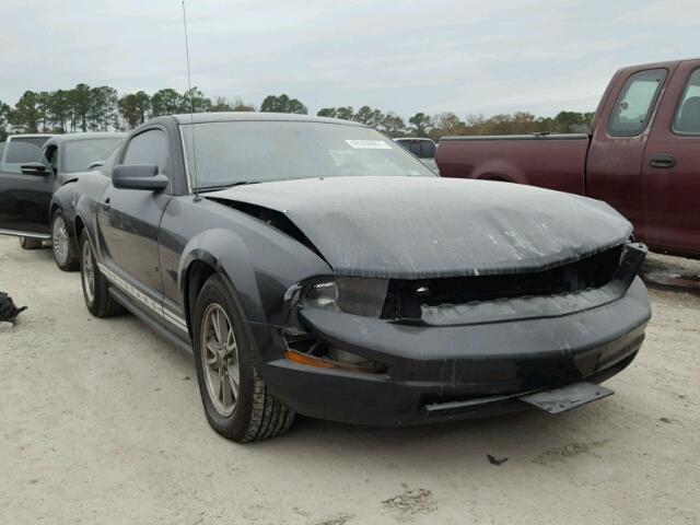 1ZVFT80N655215174 - 2005 FORD MUSTANG BLACK photo 1