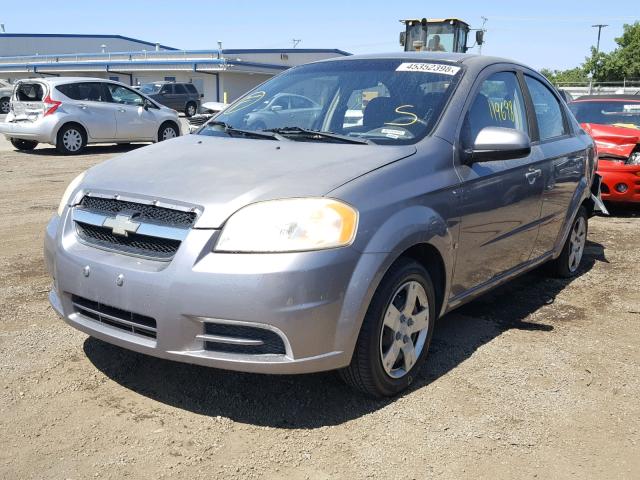 KL1TD56E69B384490 - 2009 CHEVROLET AVEO LS GRAY photo 2