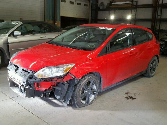 1FADP3K28EL145134 - 2014 FORD FOCUS SE RED photo 2