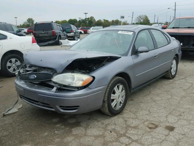 1FAFP56U17A120218 - 2007 FORD TAURUS SEL SILVER photo 2