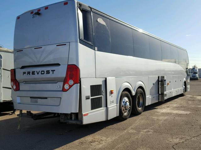 2PCH33495CC711890 - 2012 PREVOST BUS GRAY photo 4