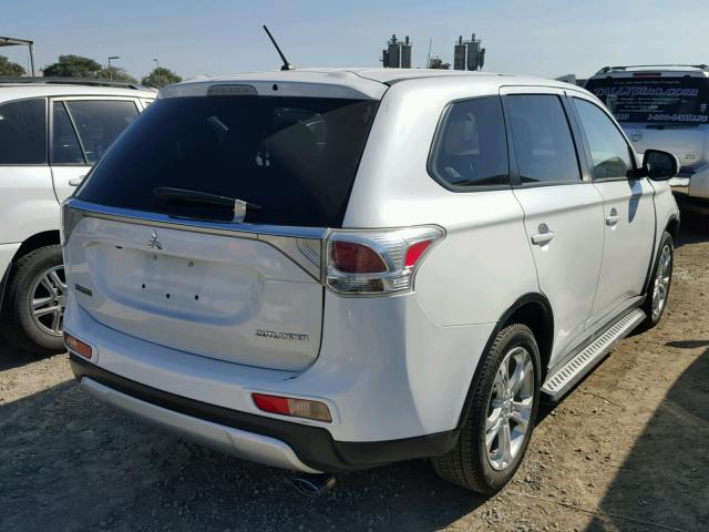 JA4AD3A38FZ003603 - 2015 MITSUBISHI OUTLANDER WHITE photo 4