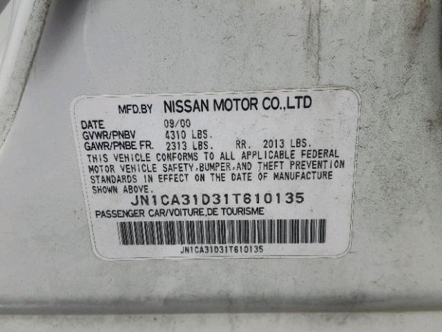 JN1CA31D31T610135 - 2001 NISSAN MAXIMA GXE WHITE photo 10