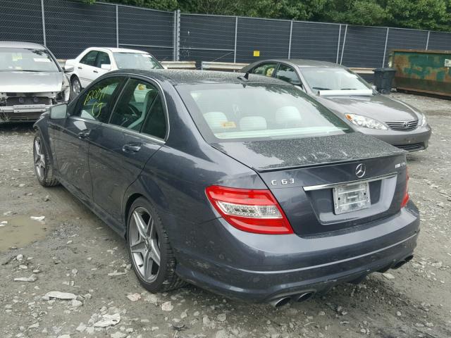 WDDGF7HB2BF548728 - 2011 MERCEDES-BENZ C 63 AMG GRAY photo 3