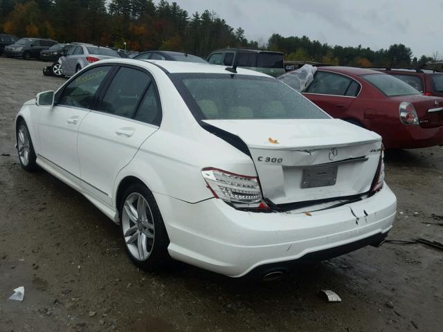 WDDGF8ABXEG239491 - 2014 MERCEDES-BENZ C 300 4MAT WHITE photo 3