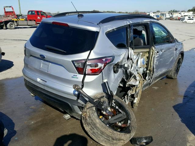 1FMCU0GDXHUA88551 - 2017 FORD ESCAPE SE SILVER photo 9