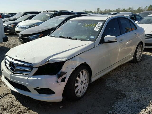 WDDGF5EB6BA525684 - 2011 MERCEDES-BENZ C 300 WHITE photo 2