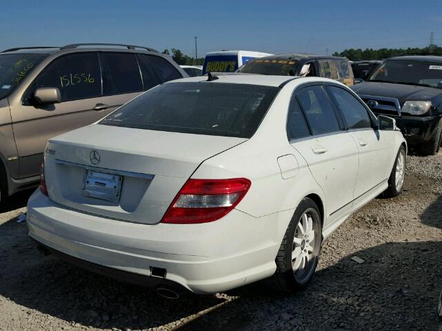 WDDGF5EB6BA525684 - 2011 MERCEDES-BENZ C 300 WHITE photo 4