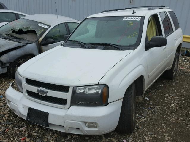 1GNDT13S172239462 - 2007 CHEVROLET TRAILBLAZE WHITE photo 2