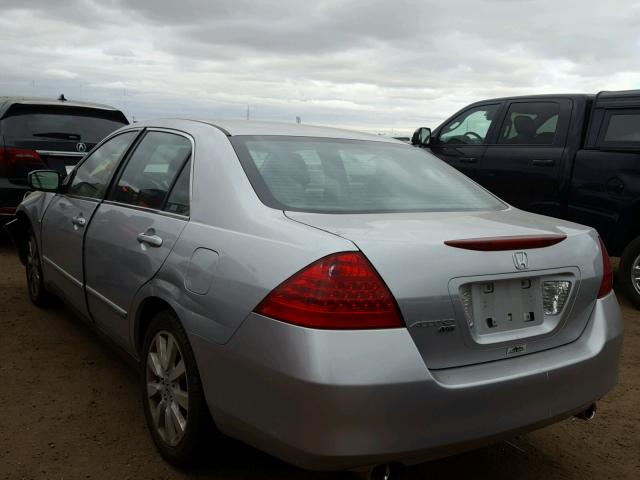 1HGCM664X7A023421 - 2007 HONDA ACCORD SE SILVER photo 3