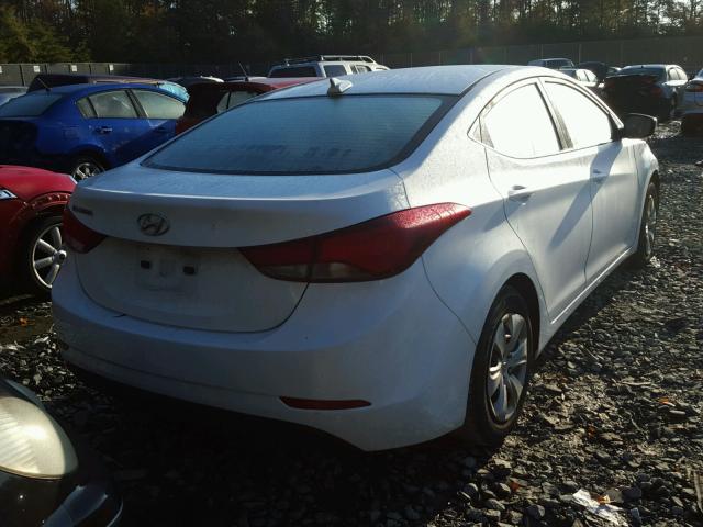 5NPDH4AE5GH665517 - 2016 HYUNDAI ELANTRA SE WHITE photo 4