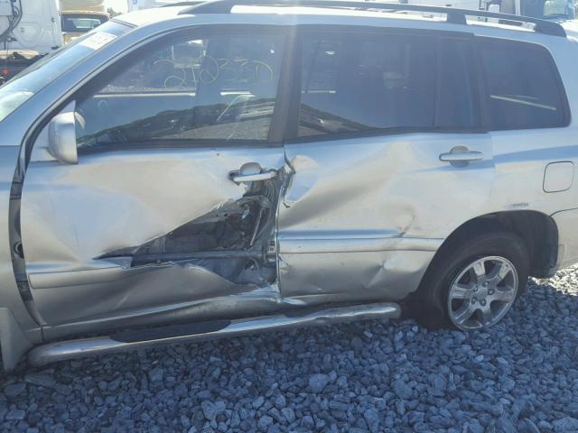 JTEEP21A840051686 - 2004 TOYOTA HIGHLANDER SILVER photo 9