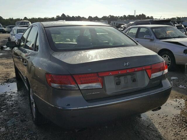 KMHFC46F06A115393 - 2006 HYUNDAI AZERA SE GRAY photo 3