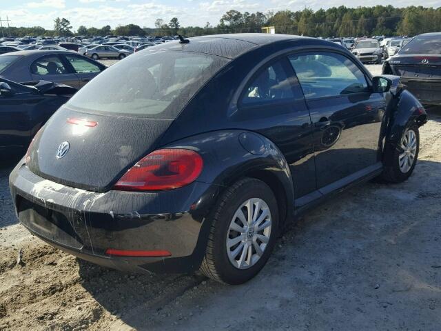 3VWFP7AT9DM644927 - 2013 VOLKSWAGEN BEETLE BLACK photo 4