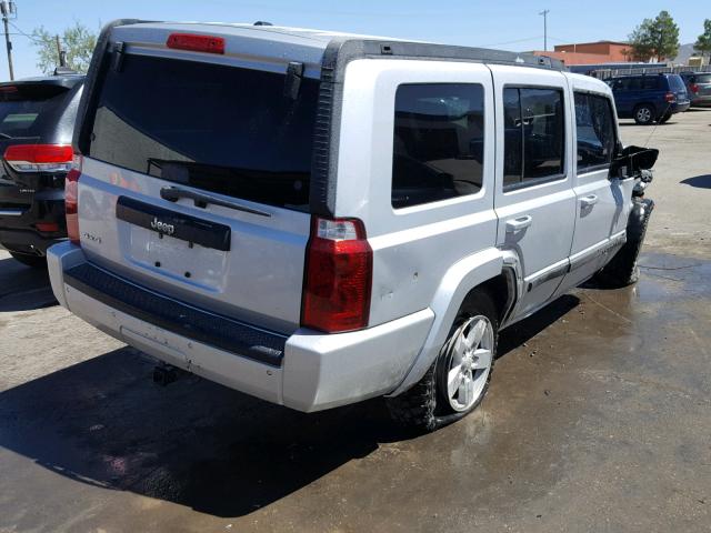 1J8HG48K18C140623 - 2008 JEEP COMMANDER SILVER photo 4