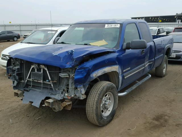 1GCHC29U73E309127 - 2003 CHEVROLET SILVERADO BLUE photo 2