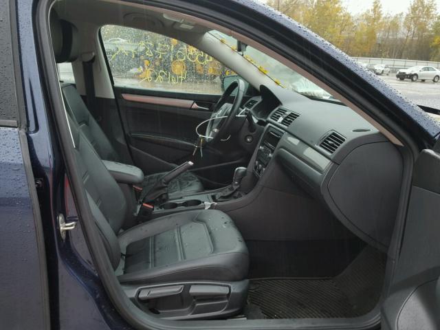 1VWAT7A32FC016928 - 2015 VOLKSWAGEN PASSAT S ლურჯი ფოტო 5