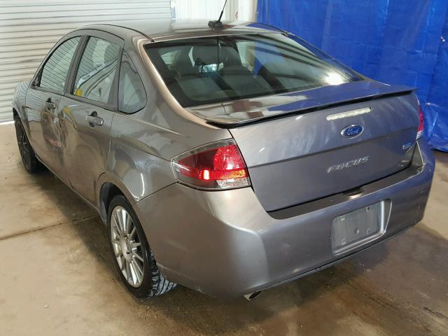 1FAHP3GN8AW271782 - 2010 FORD FOCUS SES GRAY photo 3