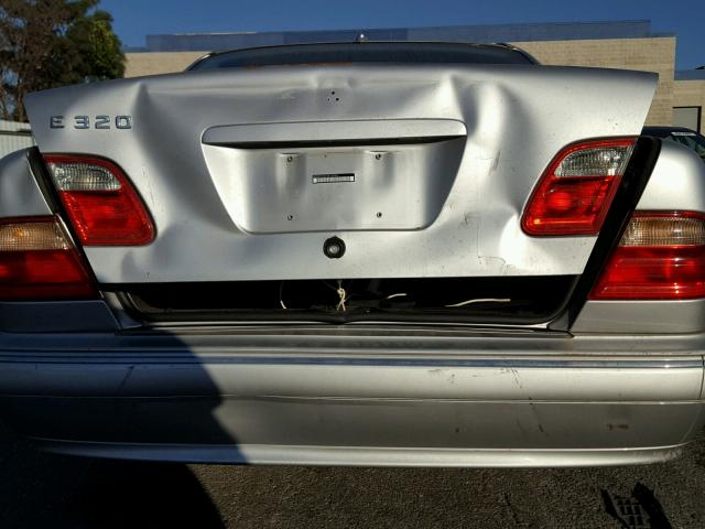 WDBJF65JX1B169941 - 2001 MERCEDES-BENZ E SILVER photo 9