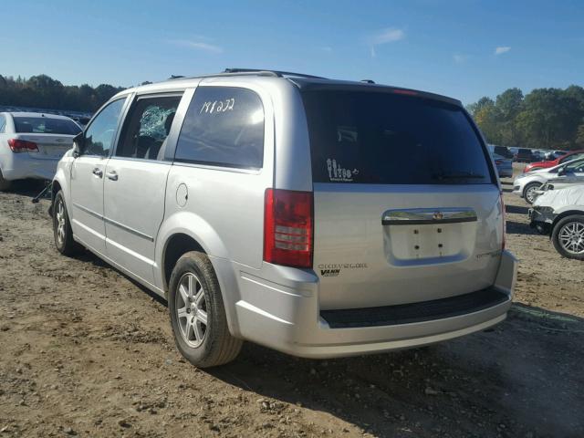 2A4RR5D10AR347343 - 2010 CHRYSLER TOWN & COU SILVER photo 3