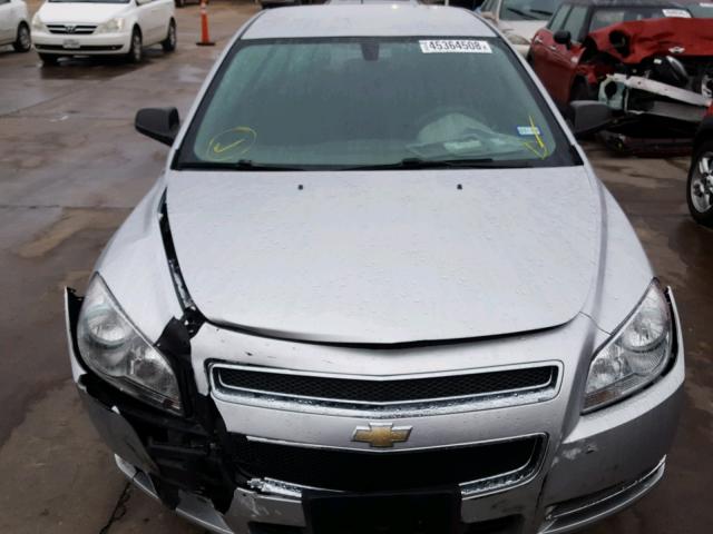 1G1ZG57B29F108629 - 2009 CHEVROLET MALIBU LS ვერცხლისფერი ფოტო 9