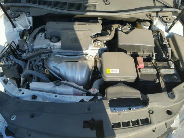 4T1BF1FK4HU308343 - 2017 TOYOTA CAMRY LE 白色 照片 7