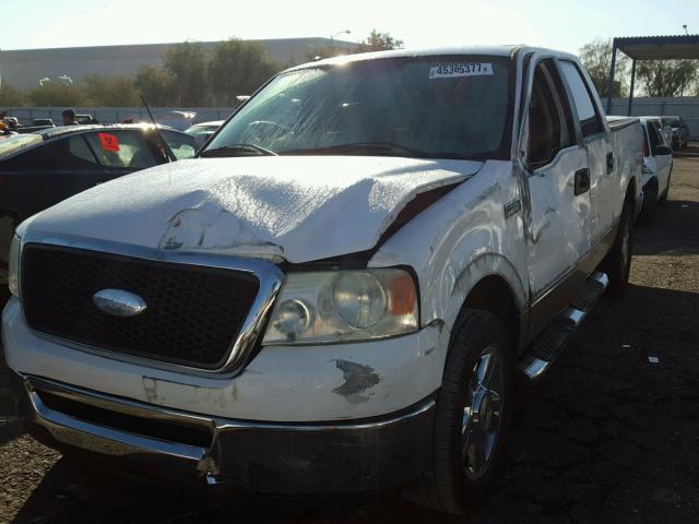 1FTPW12V06KE04361 - 2006 FORD F150 SUPER WHITE photo 2