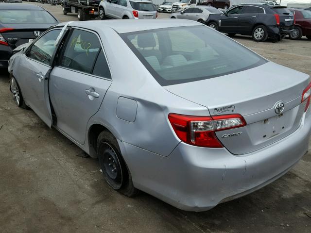 4T4BF1FK5CR267641 - 2012 TOYOTA CAMRY BASE GRAY photo 3