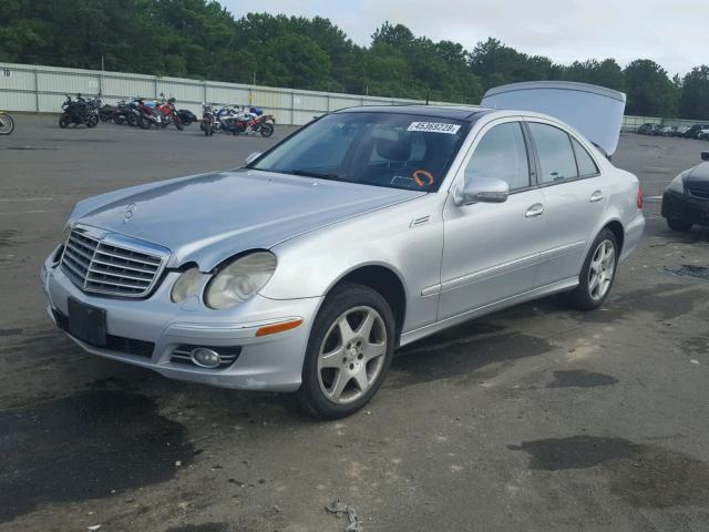 WDBUF87X47X218556 - 2007 MERCEDES-BENZ E 350 4MAT SILVER photo 2