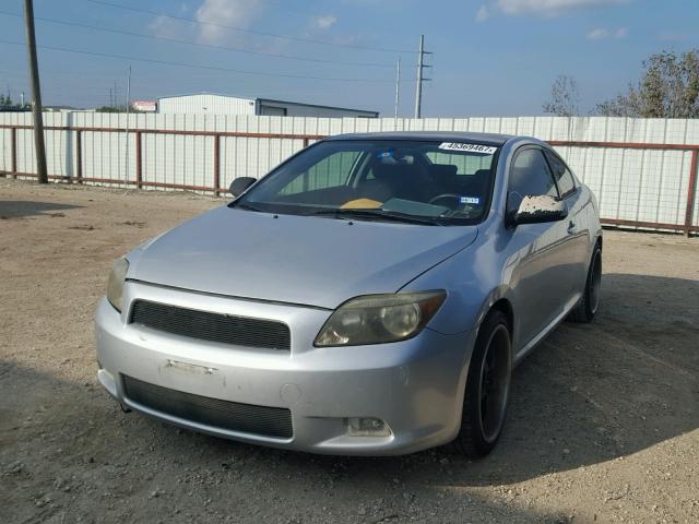 JTKDE167X60099912 - 2006 TOYOTA SCION TC 银色 照片 2