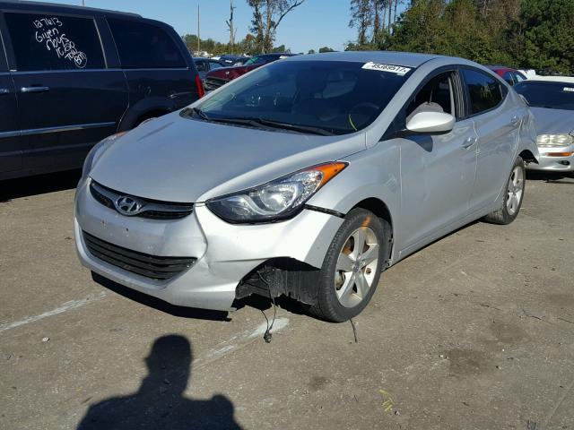 KMHDH4AE2DU886988 - 2013 HYUNDAI ELANTRA GL GRAY photo 2