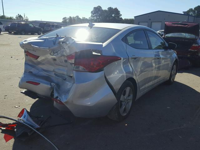 KMHDH4AE2DU886988 - 2013 HYUNDAI ELANTRA GL GRAY photo 4