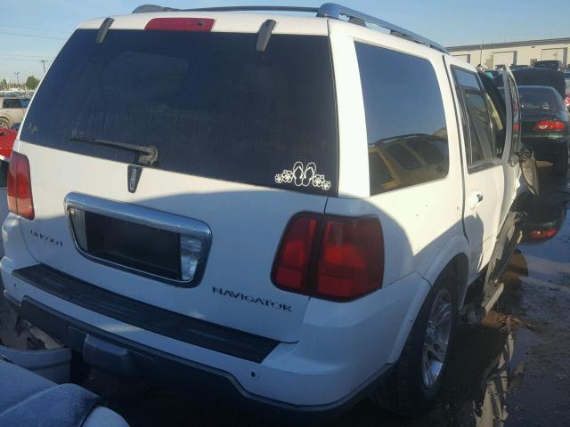 5LMFU28R84LJ40663 - 2004 LINCOLN NAVIGATOR WHITE photo 4