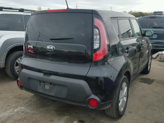 KNDJN2A26F7758779 - 2015 KIA SOUL BLACK photo 4