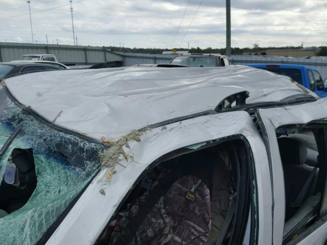 1J4GL48KX5W703090 - 2005 JEEP LIBERTY SP GRAY photo 9