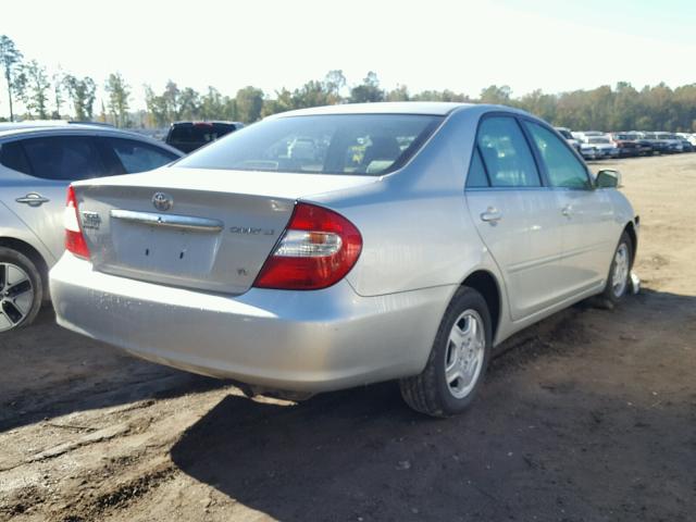 4T1BF32K73U565877 - 2003 TOYOTA CAMRY LE SILVER photo 4