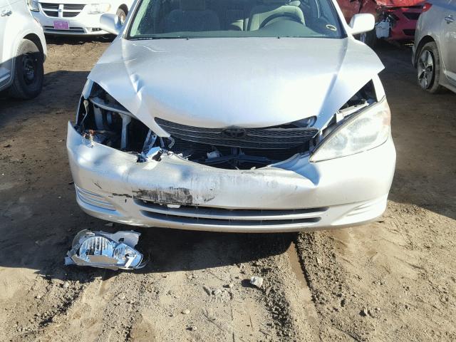 4T1BF32K73U565877 - 2003 TOYOTA CAMRY LE SILVER photo 7