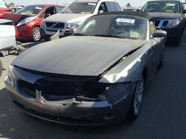 4USBT53534LU08656 - 2004 BMW Z4 3.0 GRAY photo 2