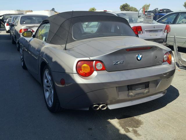 4USBT53534LU08656 - 2004 BMW Z4 3.0 GRAY photo 3