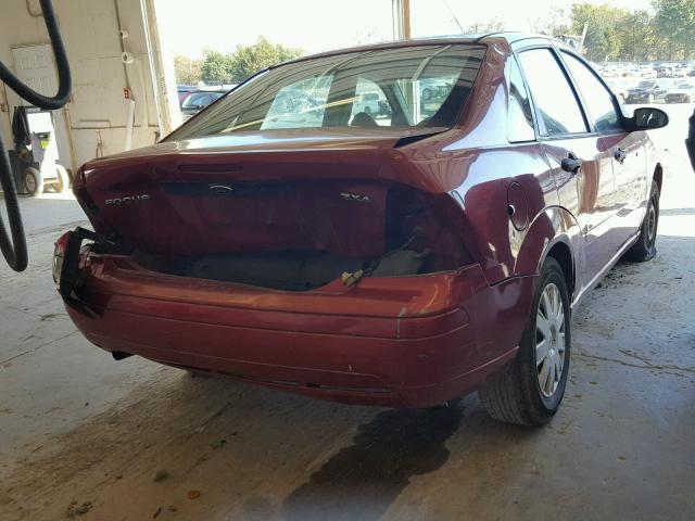 1FAFP34N45W158493 - 2005 FORD FOCUS ZX4 MAROON photo 4