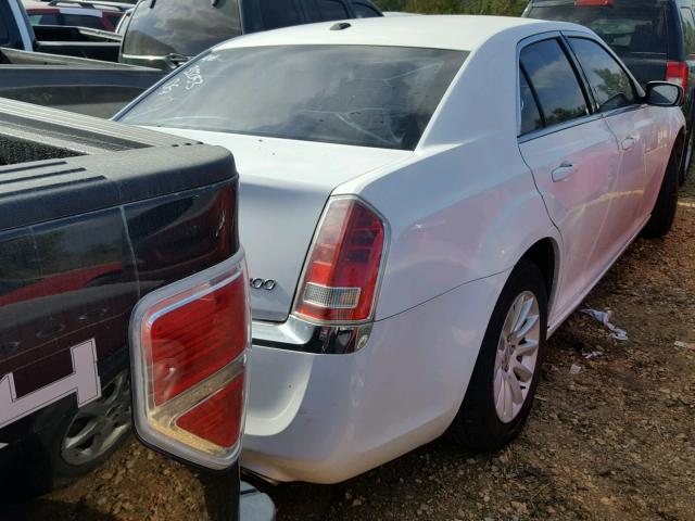 2C3CCAAG8EH156803 - 2014 CHRYSLER 300 WHITE photo 4