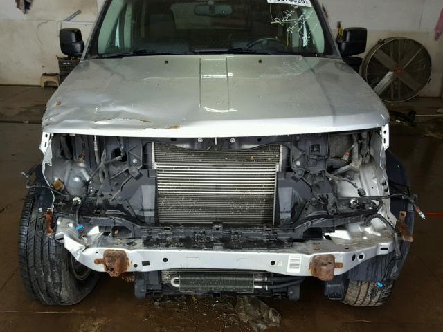 1D8GU58K87W617435 - 2007 DODGE NITRO SLT SILVER photo 7