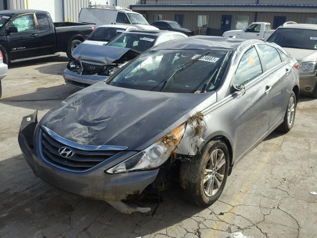 5NPEB4AC7DH725958 - 2013 HYUNDAI SONATA GLS GRAY photo 2