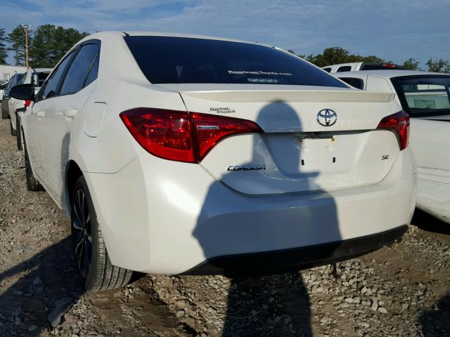 5YFBURHE9HP689281 - 2017 TOYOTA COROLLA L WHITE photo 3