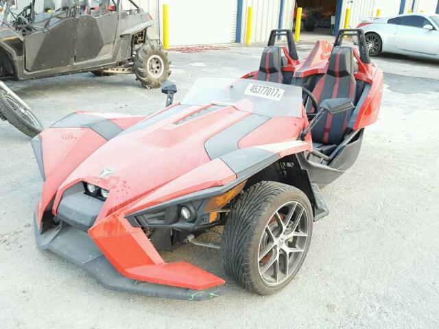 57XAAPFA8G5108719 - 2016 POLARIS SLINGSHOT RED photo 2