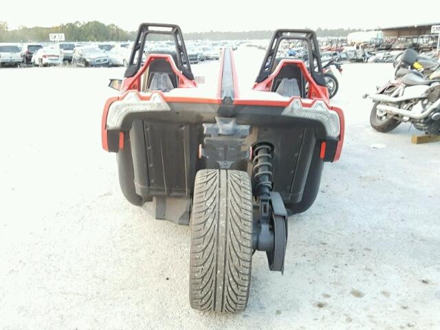 57XAAPFA8G5108719 - 2016 POLARIS SLINGSHOT RED photo 6