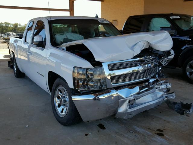 1GCRCREA2CZ152172 - 2012 CHEVROLET SILVERADO WHITE photo 1